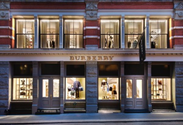 Burberry-SoHo-131-Spring-Street-New-York-New-York-Exterior-800x516