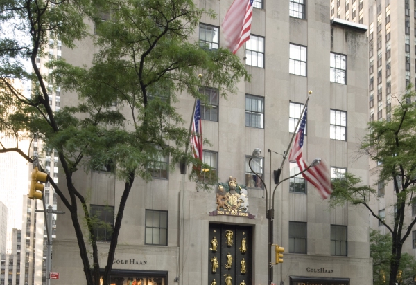 CH_Rock-Center-2